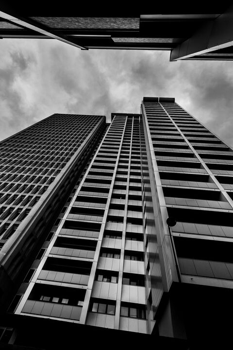 Skyscrapers destructurés Série photos de buildings en noir et blanc, destructurés
